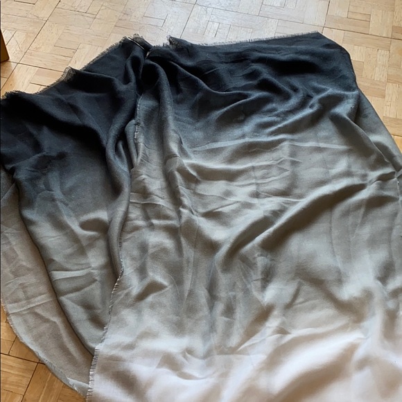 Grey Horizon Ombré Scarf - Picture 4 of 4